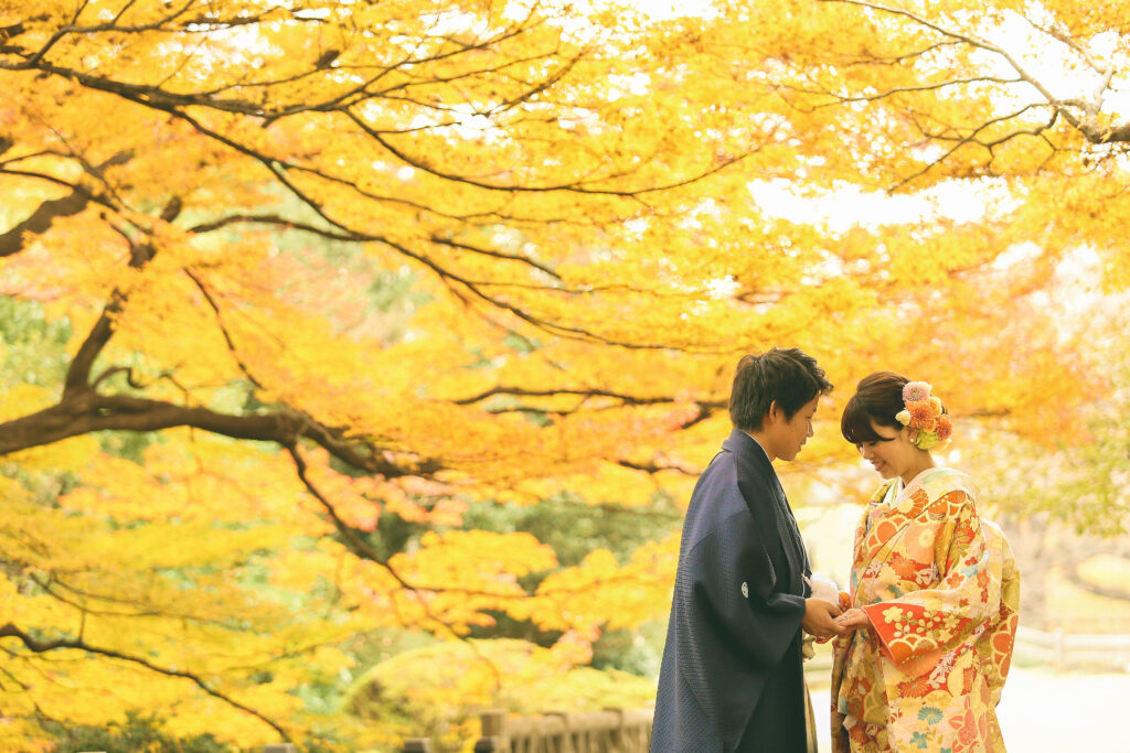 和装前撮りなら秋がおすすめ 紅葉の時期 に落ち着いた印象の写真をのこそう 結婚式写真 前撮り コマーシャルフォト ムービーなら神奈川県横浜市のインプルーブ 和装前撮りなら秋がおすすめ 紅葉の時期 に落ち着いた印象の写真をのこそう 結婚式写真 前撮り コマーシャルフォト ムービーなら神奈川県横浜市のインプルーブ